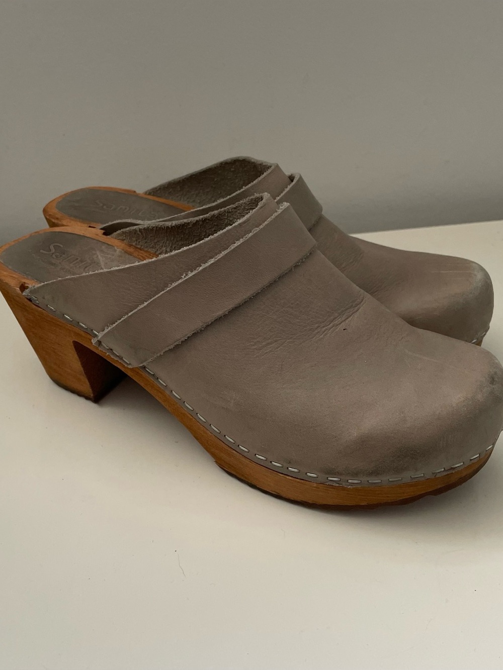 Sanita Wooden Danish Clogs Leather Upper Grey Size 37 (US 6.5)